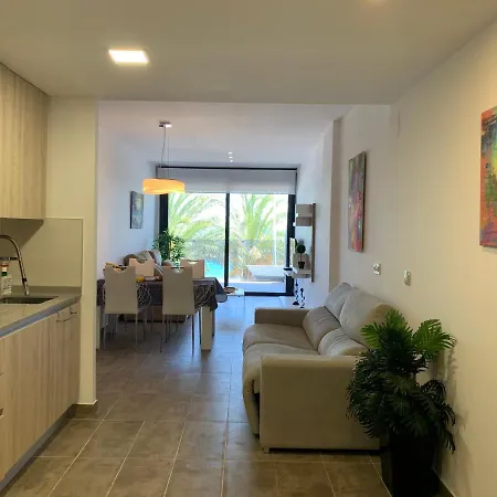 De Lujo En Primera Linea De Playa Apartment *