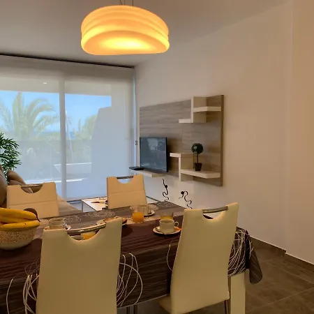 De Lujo En Primera Linea De Playa Apartment *